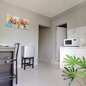 https://8th-street-suites.quintano-roohotels.com