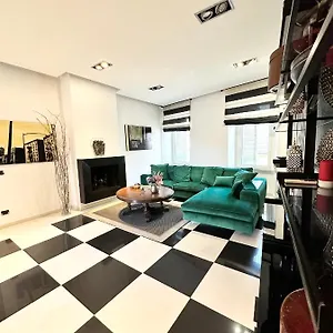https://48-fourty-eight-luxury-suites.it-romehotels.com
